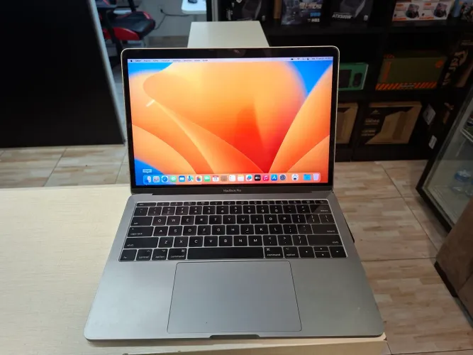 macbook pro a1708
