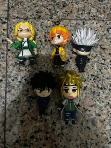 Bonecos Médios Animes