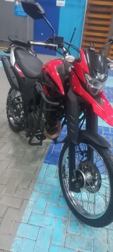 Lander 250,ano 2024,14.000 km,único dono,parcelo em até 12 vezes no cartão. 