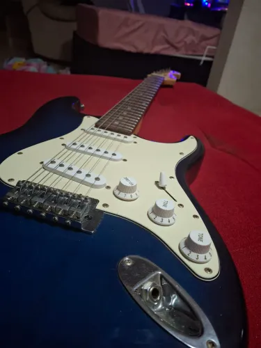 Guitarra Memphis by Tagima MG32 Stratocaster - Excelente Estado