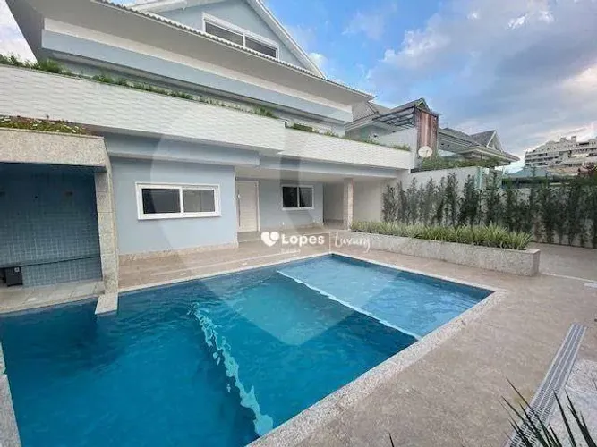 Lopes Enjoy Vende Casa - 3 suítes, 358 m², 3 vagas, acabamento diferenciado, documentada, 