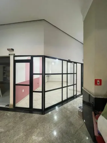 Shopping para aluguel tem 30 metros quadrados em Praia da Costa - Vila Velha - ES