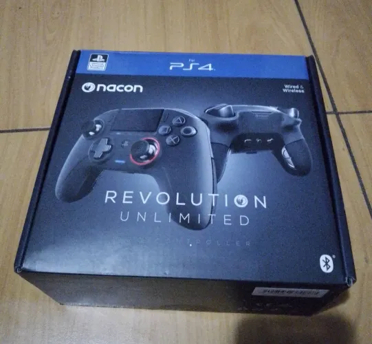 Controle Nacon Revolution Unlimited