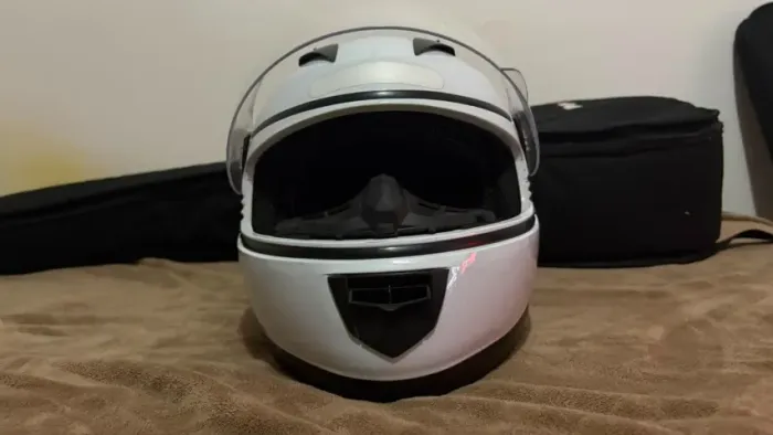 Capacete Fechado Branco - Usado em Aulas de Moto (Desconto no PIX)