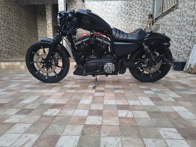 Sportster 883
