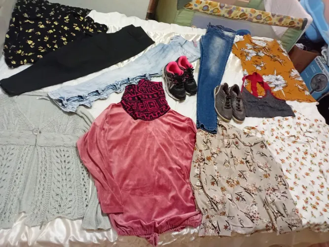 Vendo roupas tudo por 70 reais tamanho m