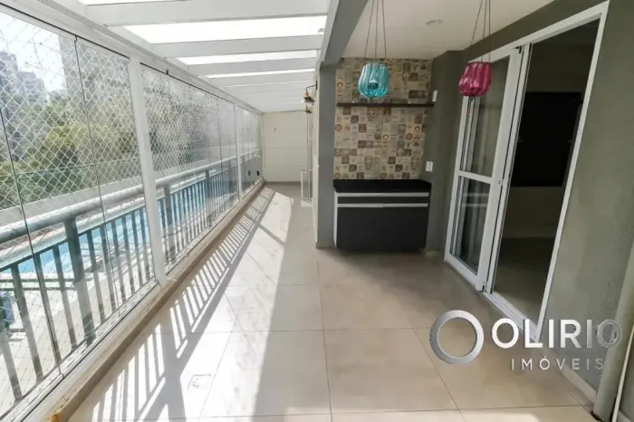 Apto de 71m com 2 dorm 1 vaga livre e varanda grande em Vila Andrade - São Paulo - SP