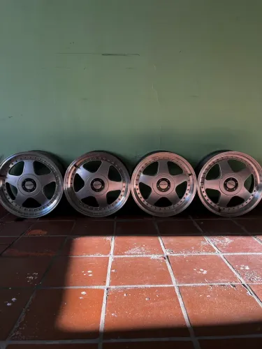Rodas Volcano Euro 17 X 7,5