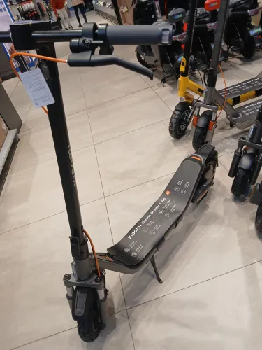Patinete xiaome 6 pro novo na caixa com autonomia de 70km