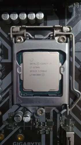 I7 8700k até 4,7GHz 8° e 9° geração
