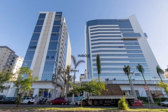 Sala Comercial com 37m² e vaga em Edifício com Auditório e Salas de Reunião