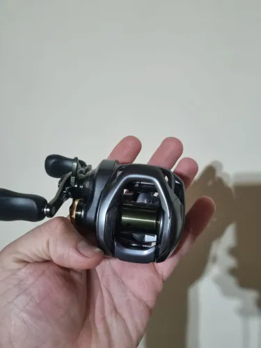 Shimano curado 201 dc hg 