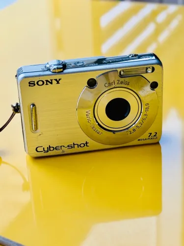 Câmera Sony Cybershot 7,2 megapixels