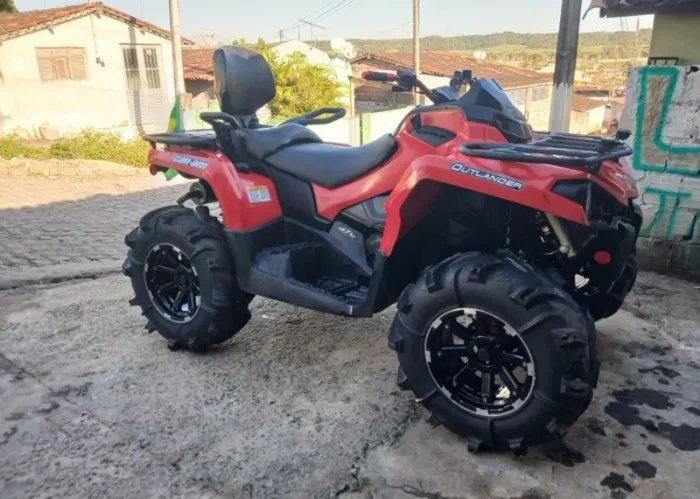 Quadriciclo Can am autilander max 570