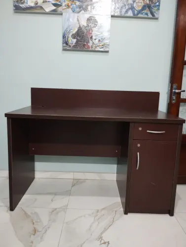 VENDO MÓVEIS DE ESCRITÓRIO