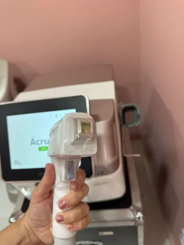 Aparelho de depilação a Laser Acrus