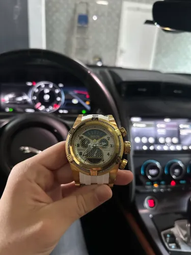 Relógio Invicta Bolt Zeus