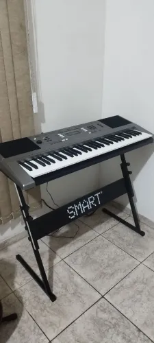 Teclado Yamaha psr e 353 semi novo