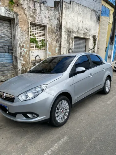 Fiat Grand Siena Essence 1.6 Flex 16V 2016