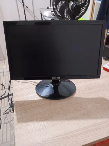 Monitor Samsung 18,5" LED VGA DVI