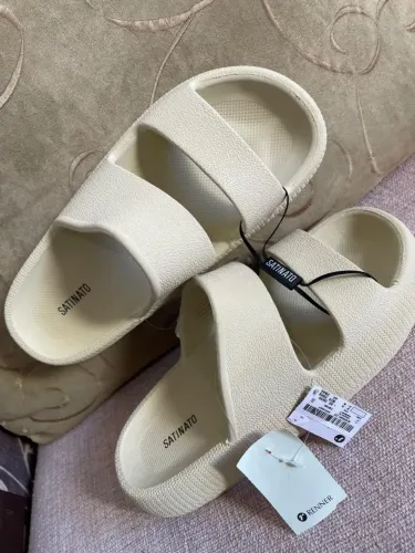 Chinelo Slide Nuvem em PU Offwhite
