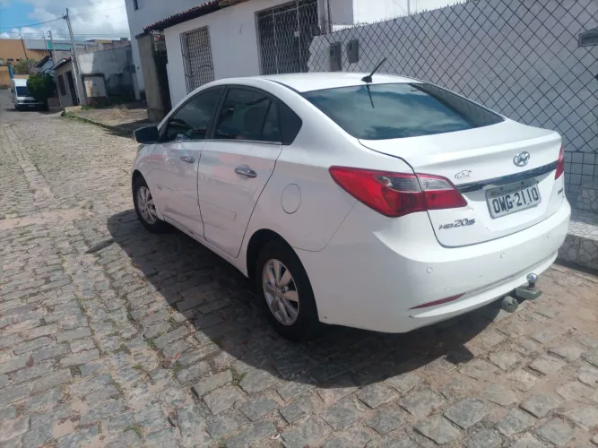 Hyundai HB20S C.plus/c.style1.0 Flex 12V Mec. 4P 2014