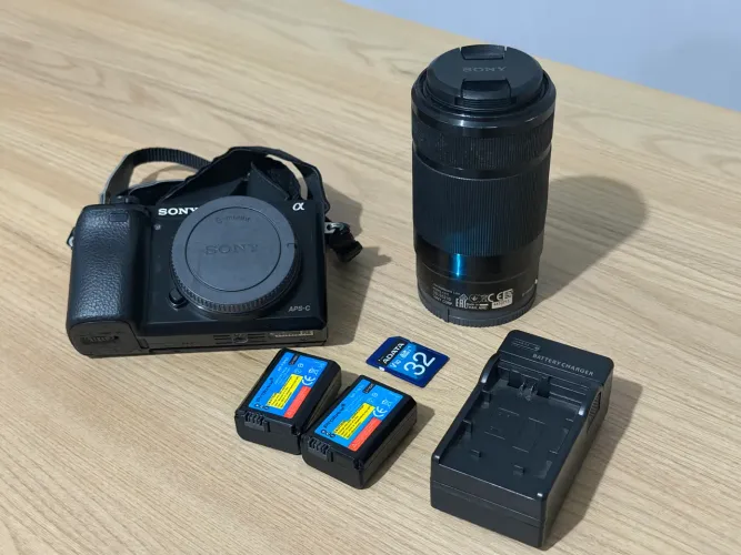 Câmera SONY A6000