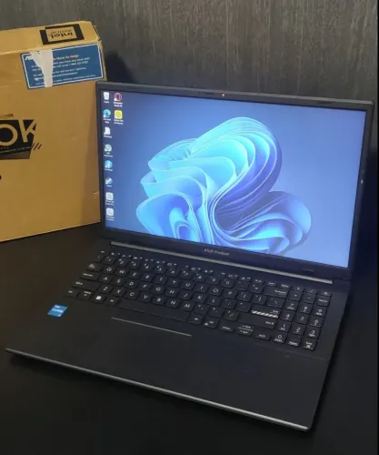 Notebook Asus Core i3 12ª Geração na caixa e acessórios!!!!