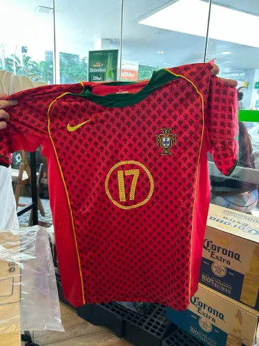 Camisa Portugal 2004 Retrô
