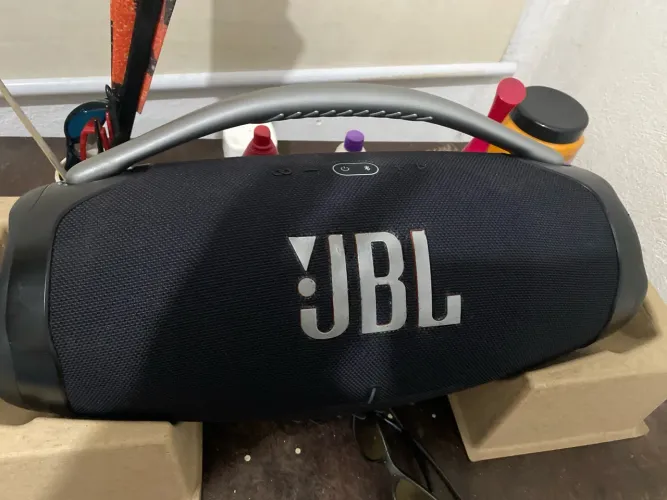 JBL boombox 3