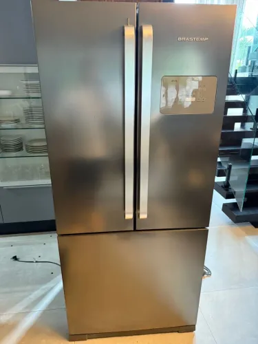 geladeira Brastemp Side Inverse 540 Litros (modelos BRO80). 