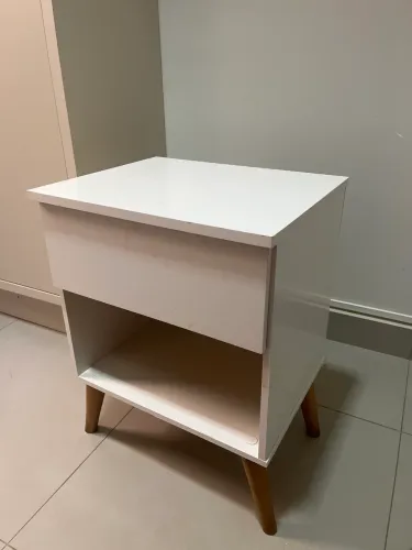 Criado mudo mesinha de cabeceira usado branco