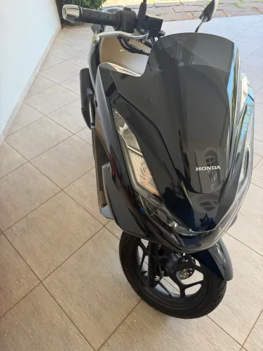 PCX 2025 DLx