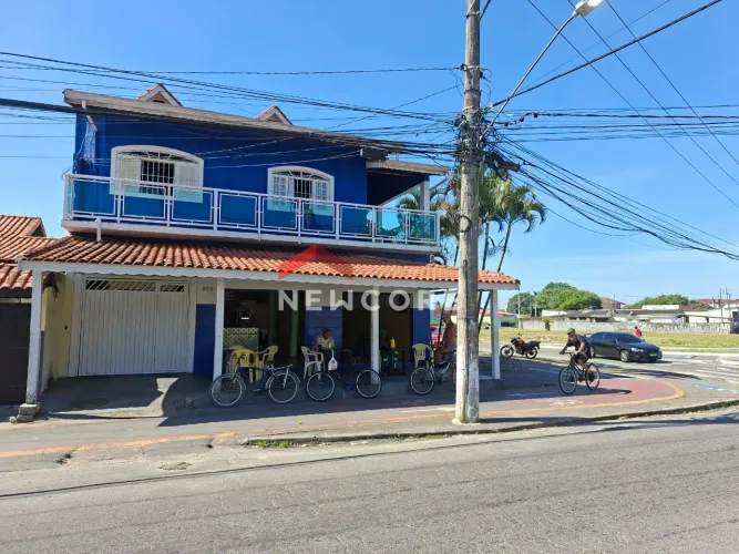 Sobrado em Avenida Doutor Tancredo de Almeida Neves - Jardim Brasil - Peruíbe/SP