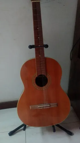 Vendo violão