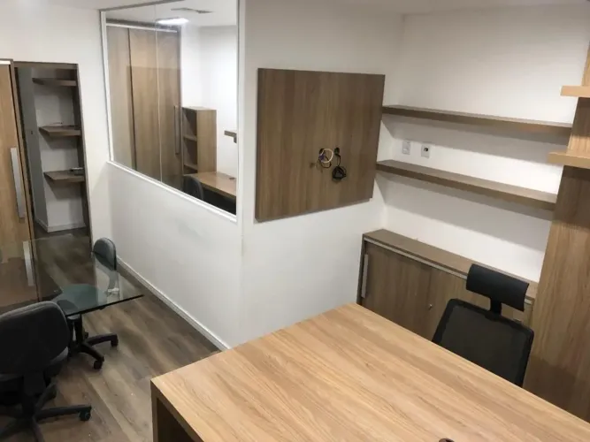 Sala Comercial para Venda em Salvador, Paralela, 1 banheiro, 1 vaga