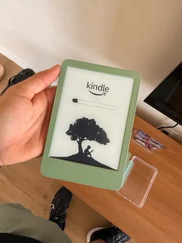 Kindle 11ª Geração 16GB Verde Matcha - Praticamente Novo