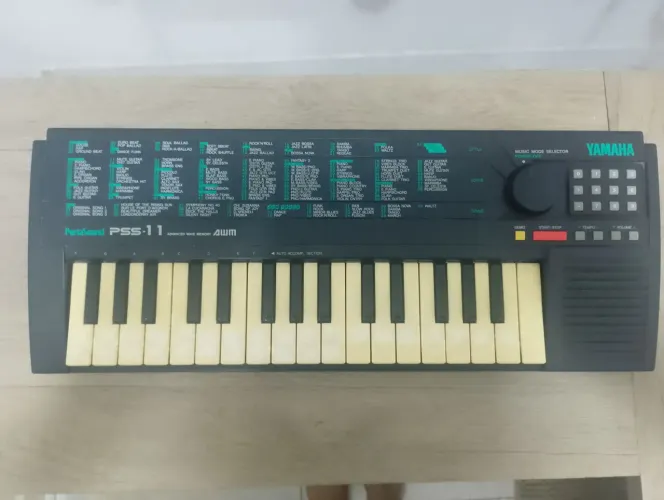 Teclado Yamaha PortaSound pss-11 vintage funcionando
