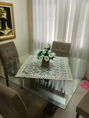 Mesa de jantar 4 lugares