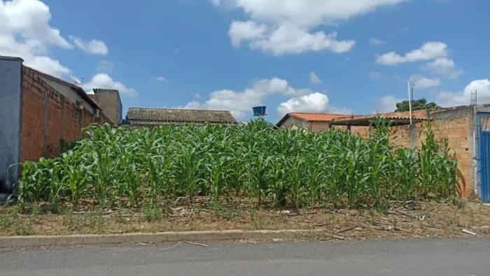Lote - Rua MC5 - Solar Monte Cristo