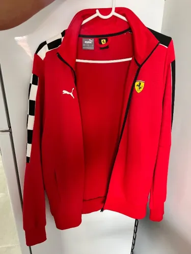 Jaqueta Ferrari Puma Nunca usada