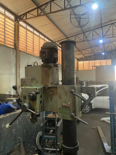 Furadeira de coluna industrial