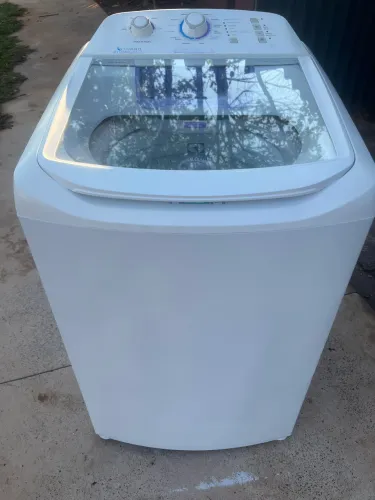 Vendo máquina de 10.5kg Electrolux