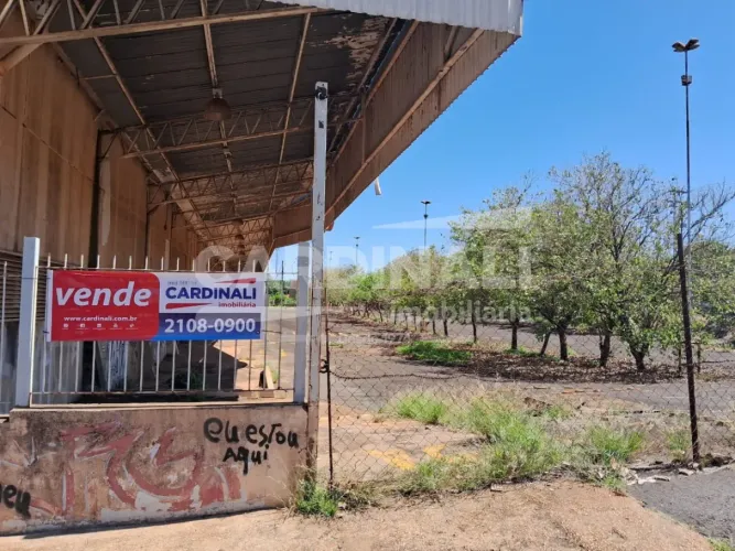 Área com localização espetacular, ao lado do centro da cidade.
