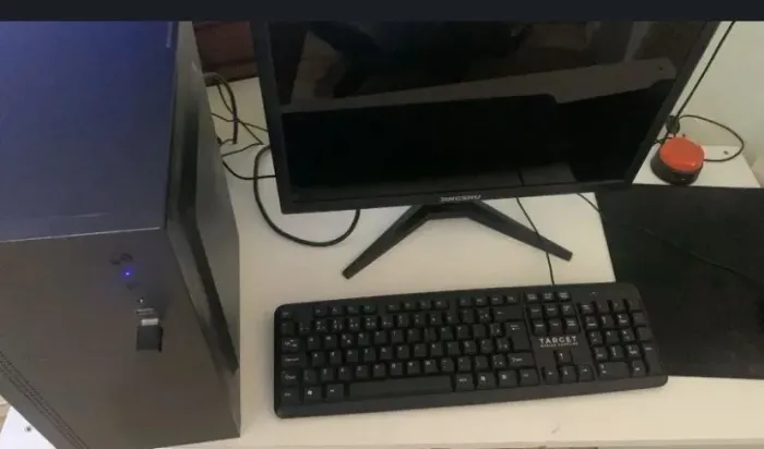 CPU + MONITOR PICHAU