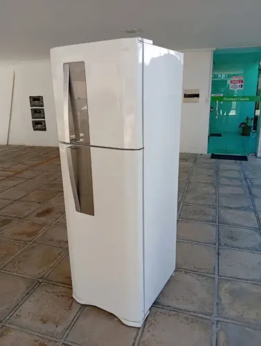 Geladeira Eletrolux DF42 duplex fros free painel digital