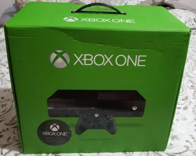 Xbox One 500 GB com 1 controle / Na caixa original