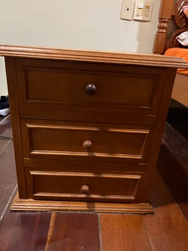 Mesa de Cabeceira Cerejeira