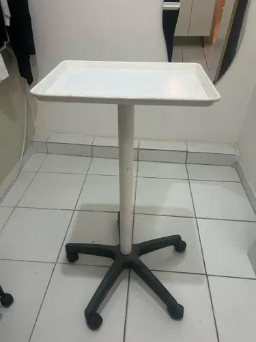 Carrinho auxiliar 
