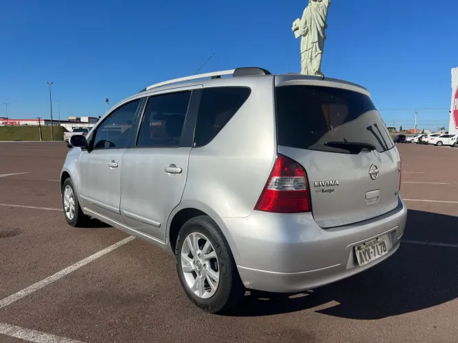 Nissan Livina S 1.8 16V Flex Fuel Aut. 2014
